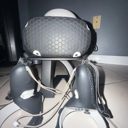 Oculus Quest 2 + Bobo Vr Head strap/battery Pack USB-C