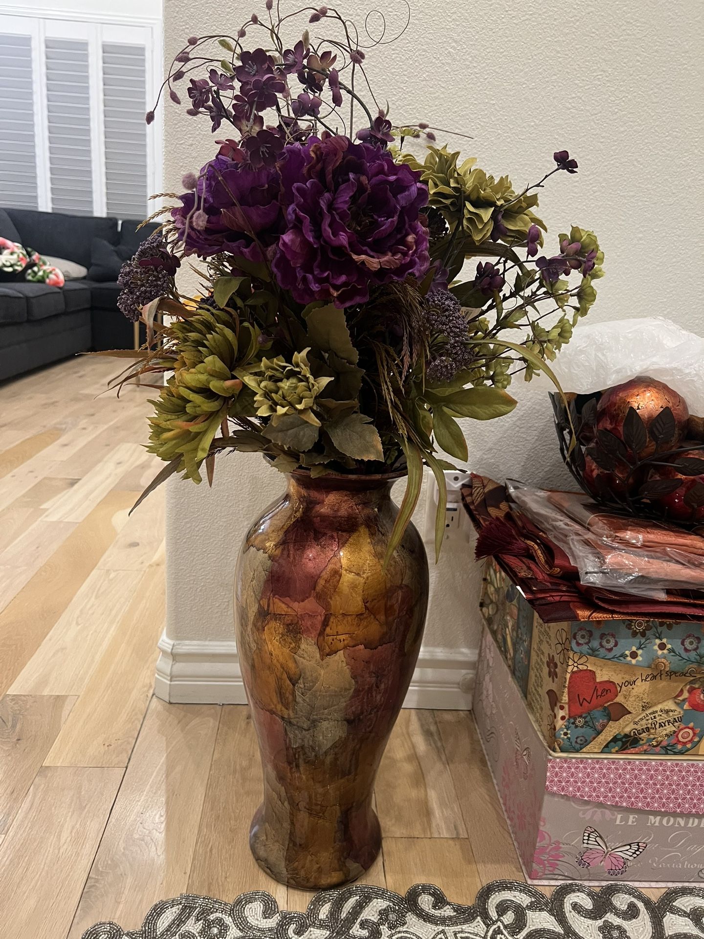 Large Floor Vase With Flowers 
