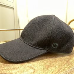 AUTHENTIC GUCCI BLACK WOOL BASEBALL  HAT 