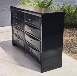 Furniture Dresser 8 Drawer* FREE LOCAL DELIVERY