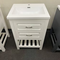 24 inch Vanity With Top