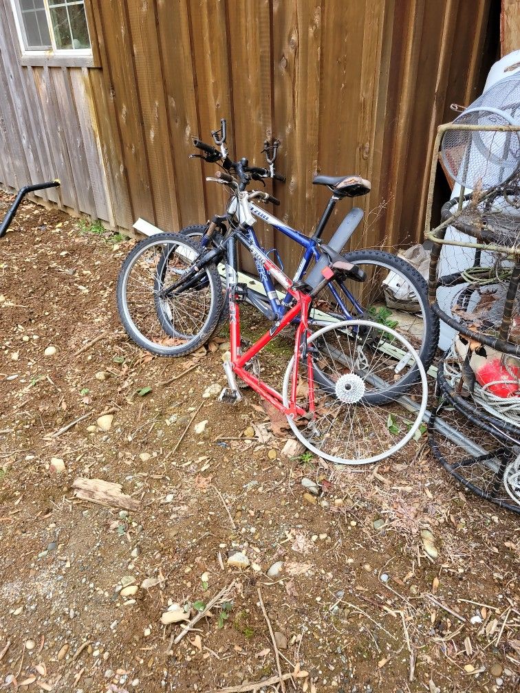 2 Trek Mountain Bikes