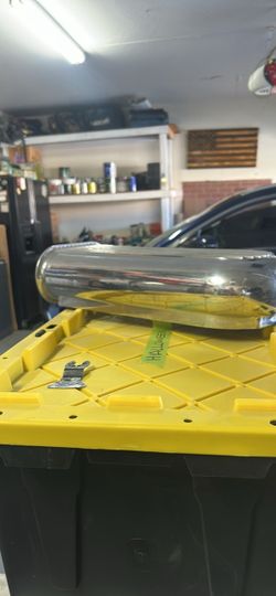 Dual carb scoop