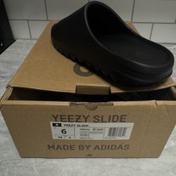 Yeezy Slide 