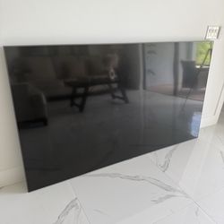 Samsung 85” Smart TV – Huge Screen – Excellent Condition
