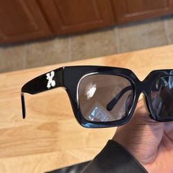 OFF-WHITE Sunglasses 