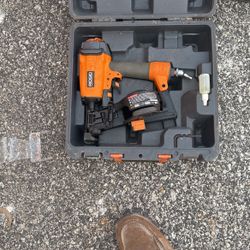 Rigid roofing nailer