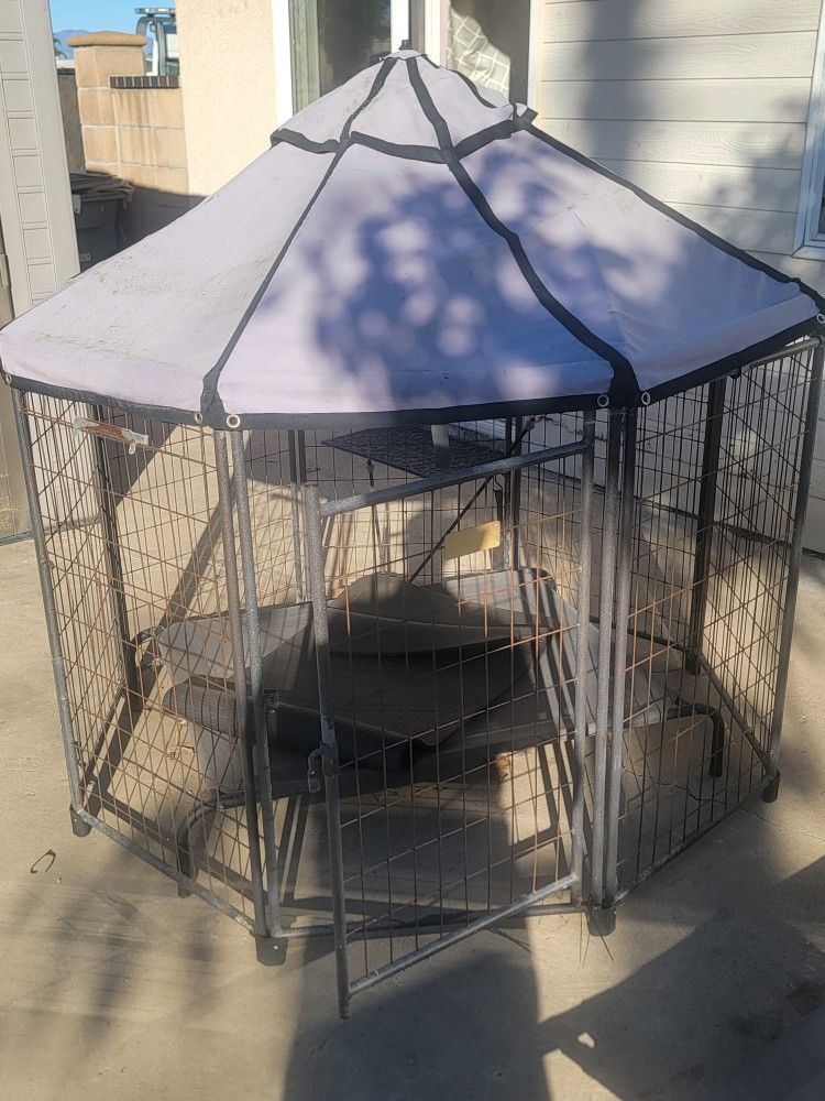 Advantek Dog Gazebo