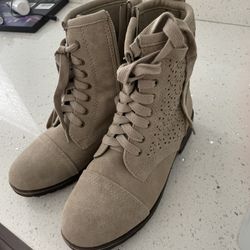 Kids Boots Size 3