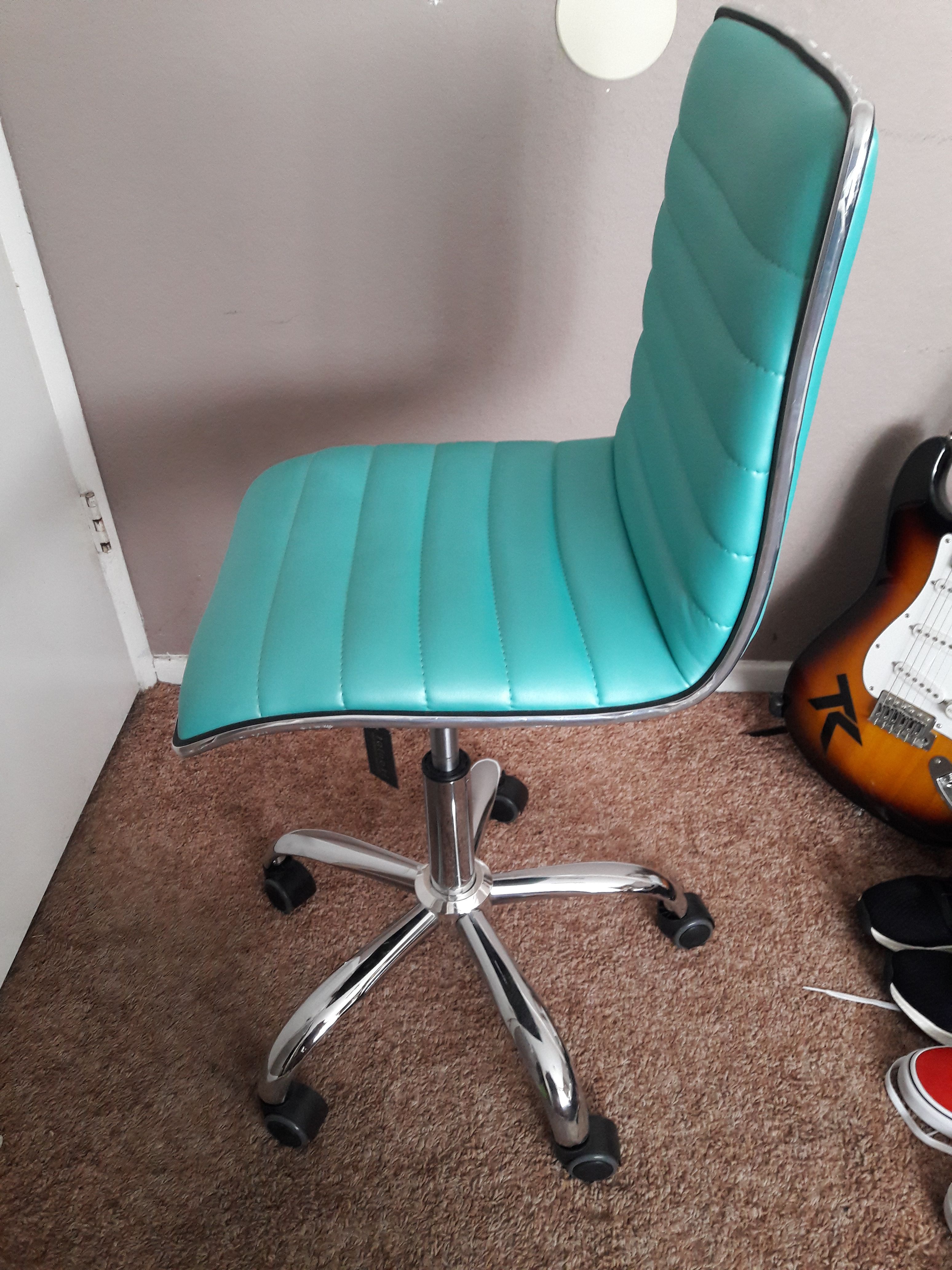 Brand New Tainoki Fine Furniture DESK/OFFICE CHAIR.