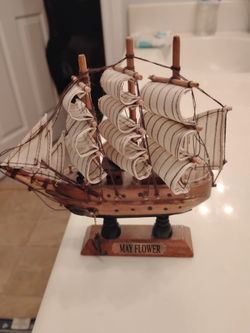 Miniature Vintage Mayflower ship. Wood, cloth,metal $3.00