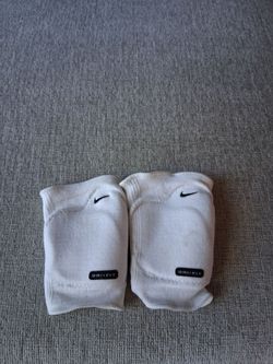 Nike dri fit knee pads