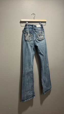 Buckle jeans
