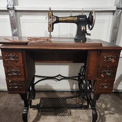 Antique White Rotary sewing machine