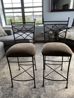 Stools/Chairs