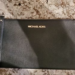Leather Michael Kors Zip Pouch W Credit Card/id Storage