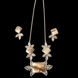 Vintage 16” Necklace And Clip On Earring Set