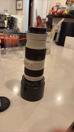 Canon 70-200/f4 IS USM zoom lens
