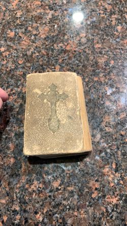 Late 1800s religious tiny book worn still cool