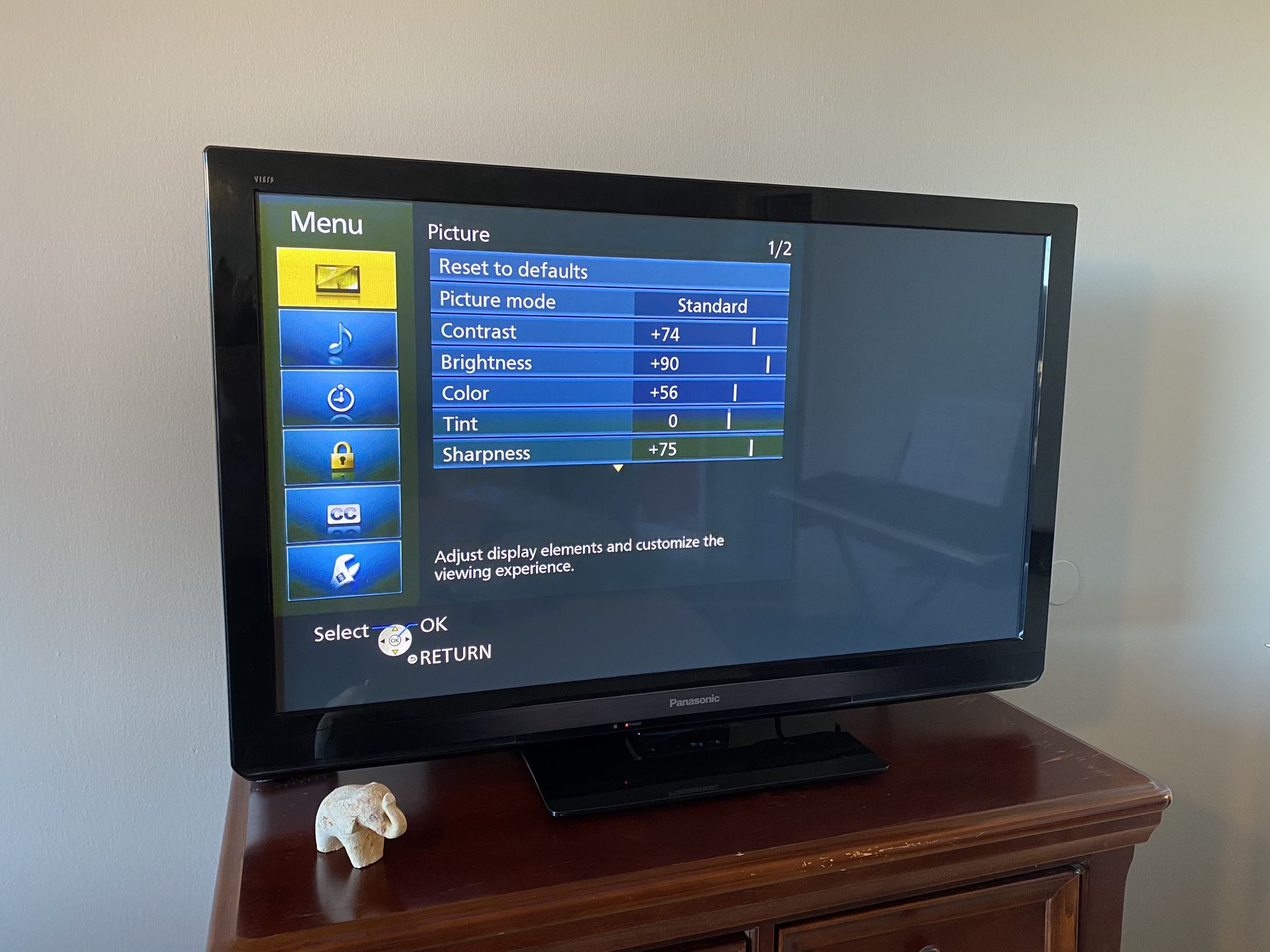 Panasonic VIERA® TC-P42S30 42" Internet-ready 1080p plasma HDTV (2011)
