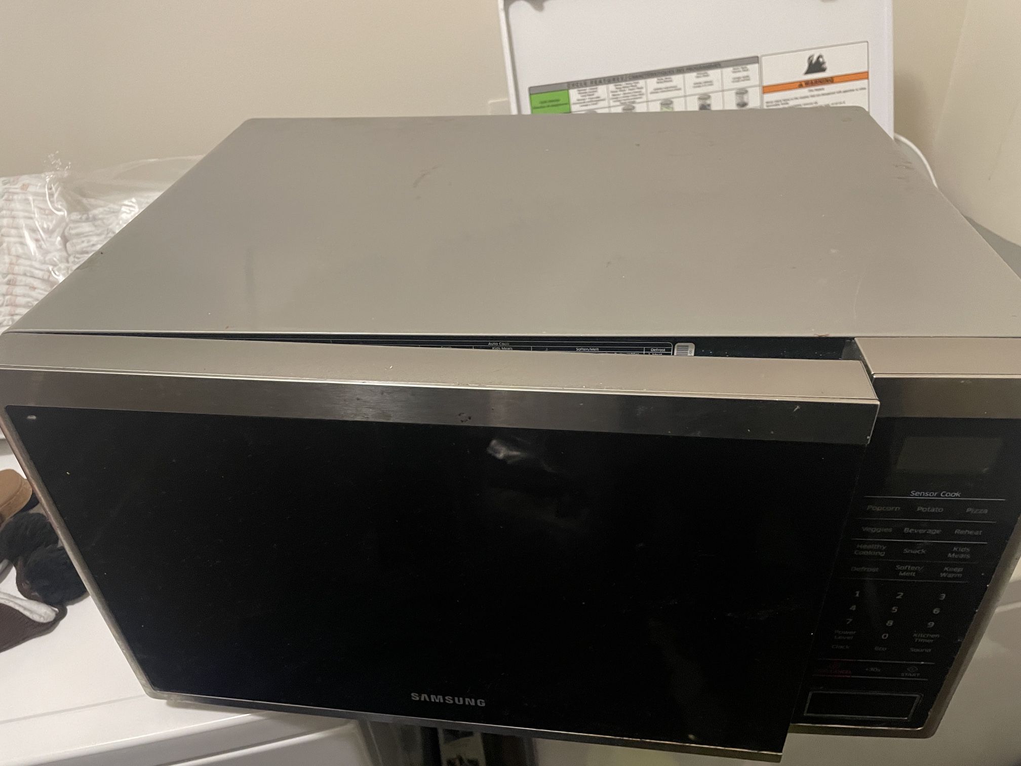 Samsung microwave (FREE) pick Up Only