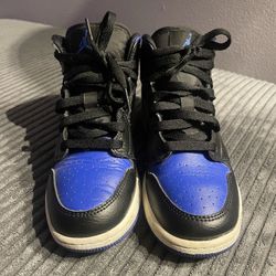 Jordan 1 Royal/black Size 3.5Y- Worn Once 9/10 Condition 
