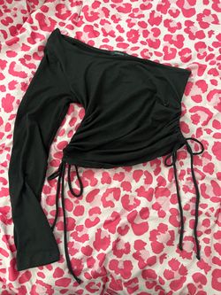Small black one sleeve shirt