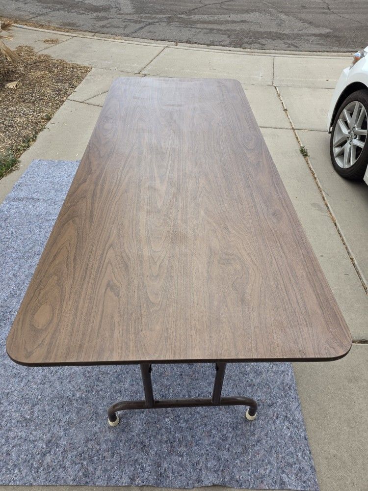 Folding Banquet Table