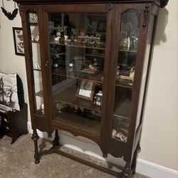 Vintage Curio Cabinet