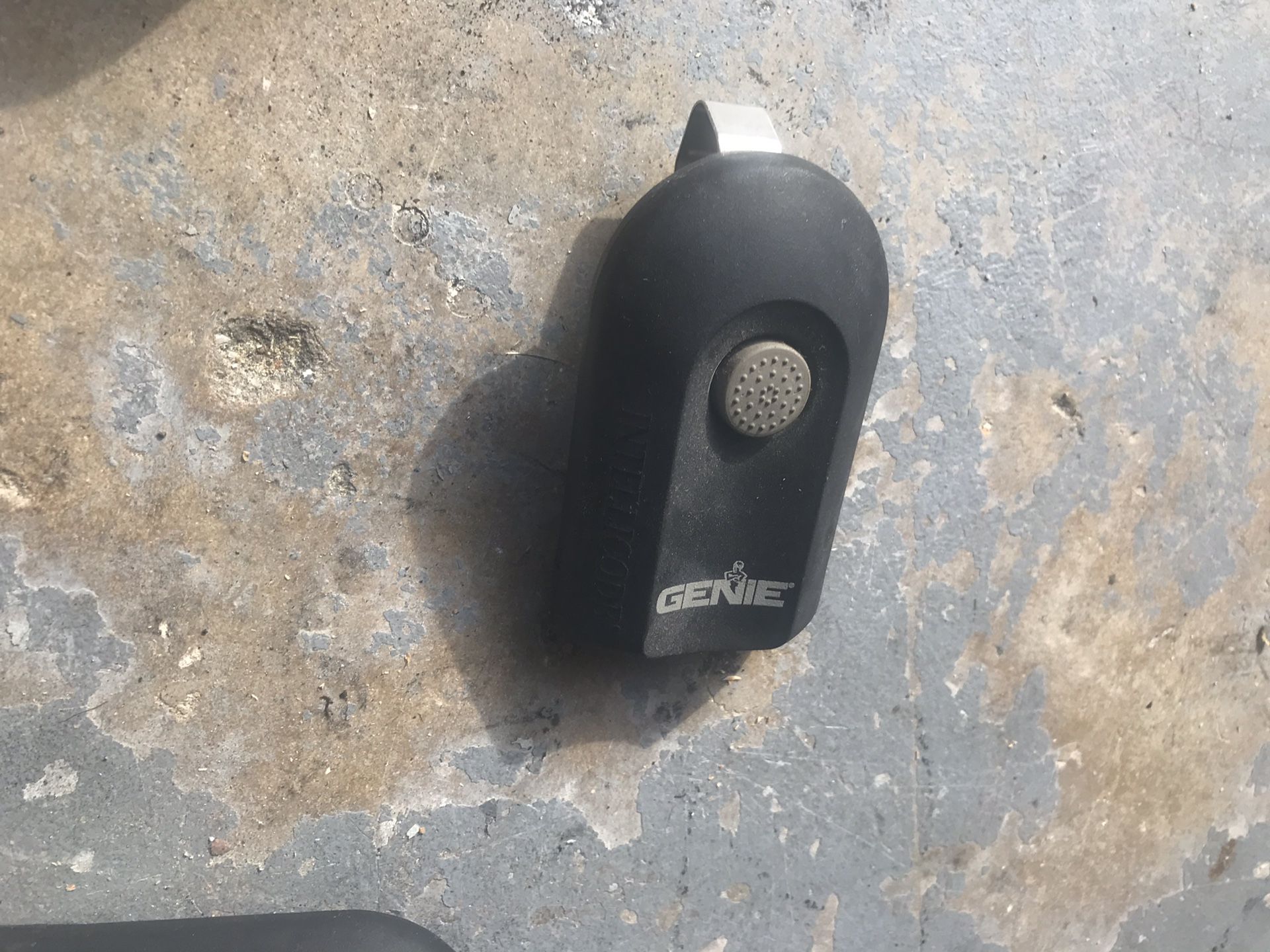 Genie intelicode garage door opener