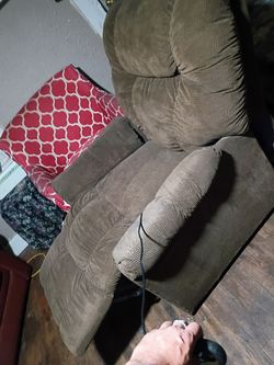 Brown Lift Recliner Chair