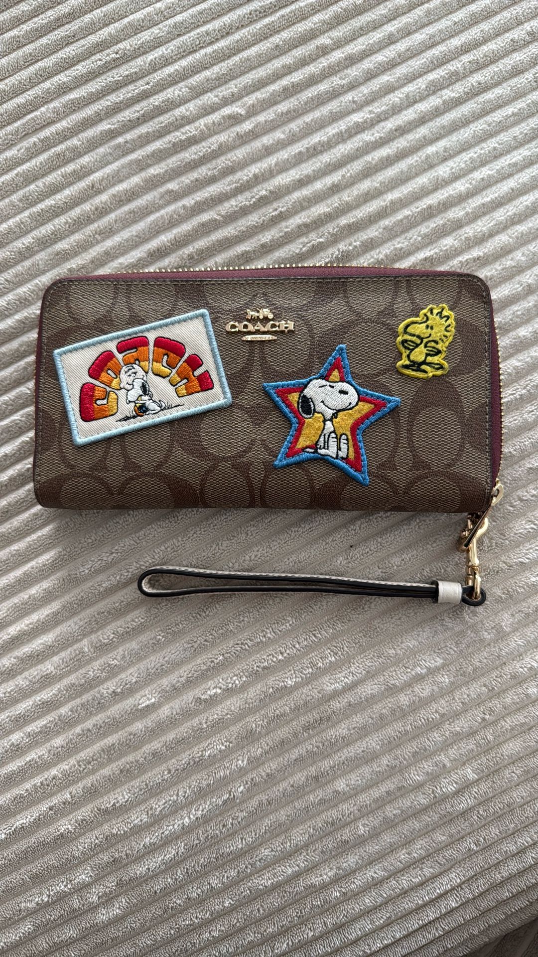 Coach X Peanuts Long Zip Wallet