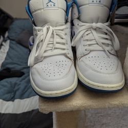 Jordan 1 Mid In Mens 10.5 Light Blue