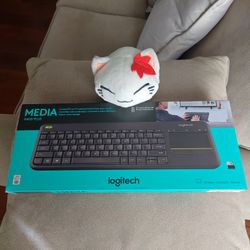 Logitech K400 Plus Touchpad Wireless Keyboard Brand New Sealed