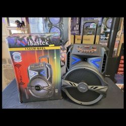 Rechargeable Battery/Bluetooth Speaker 15"