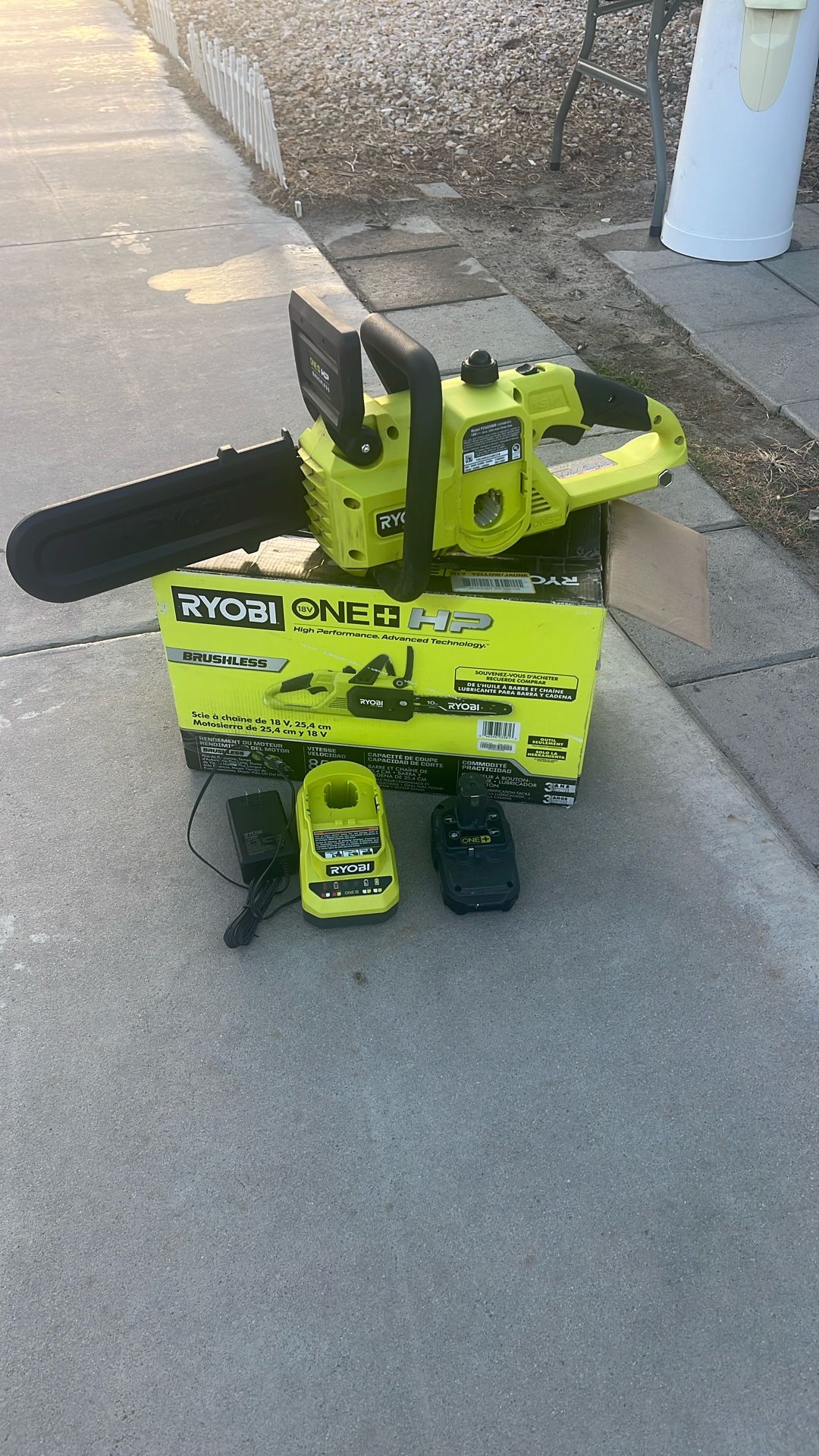 18 V Ryobi 10 Inch Chainsaw