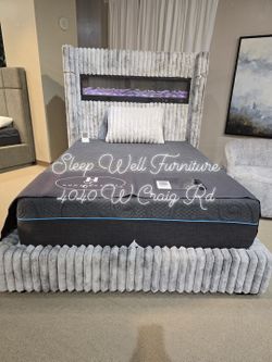 💥 Queen, King, Cal King Light Up Fireplace Bed Frames 💥 Furniture Sectionals Avail