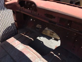 Ford F100 Cab
