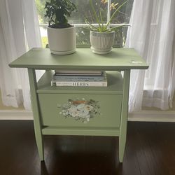 Plant Table/ Nightstand/ Side Table/Console Table