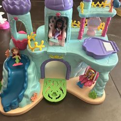 Sea Theme Doll House with 3 Mermaid Dolls 