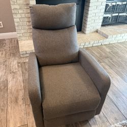 Reclining Chair 