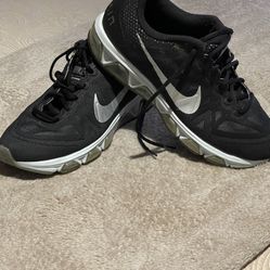 2 Pares De Tenis Nike Adidas Número 9.5  Los 2 