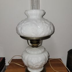 Vintage Milk Glass POPPY Gone With The Wind Style Hurricane Lamp