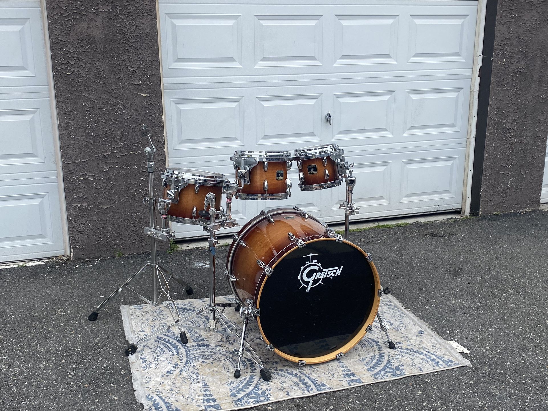 Gretsch Renown 4 Pcs Drum Set