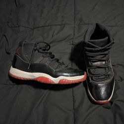 Jordan 11 Breads Size 10