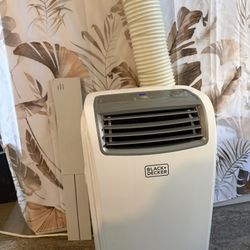 Black +Decker portable air conditioner and Heater
