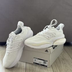 New Adidas Boost Size 11