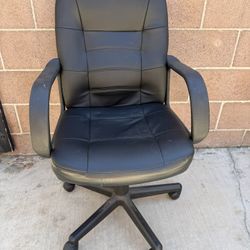 Small Adjustable Swivel Office Chair