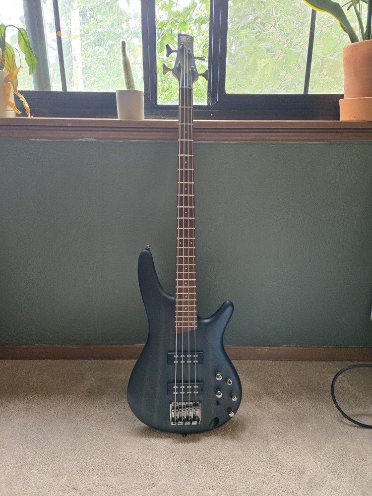Ibanez SR300e Bass Guitar (Mint)