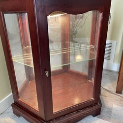 Curio / Display Cabinet With Lights 3 Feet Tall 24 Inches Wide